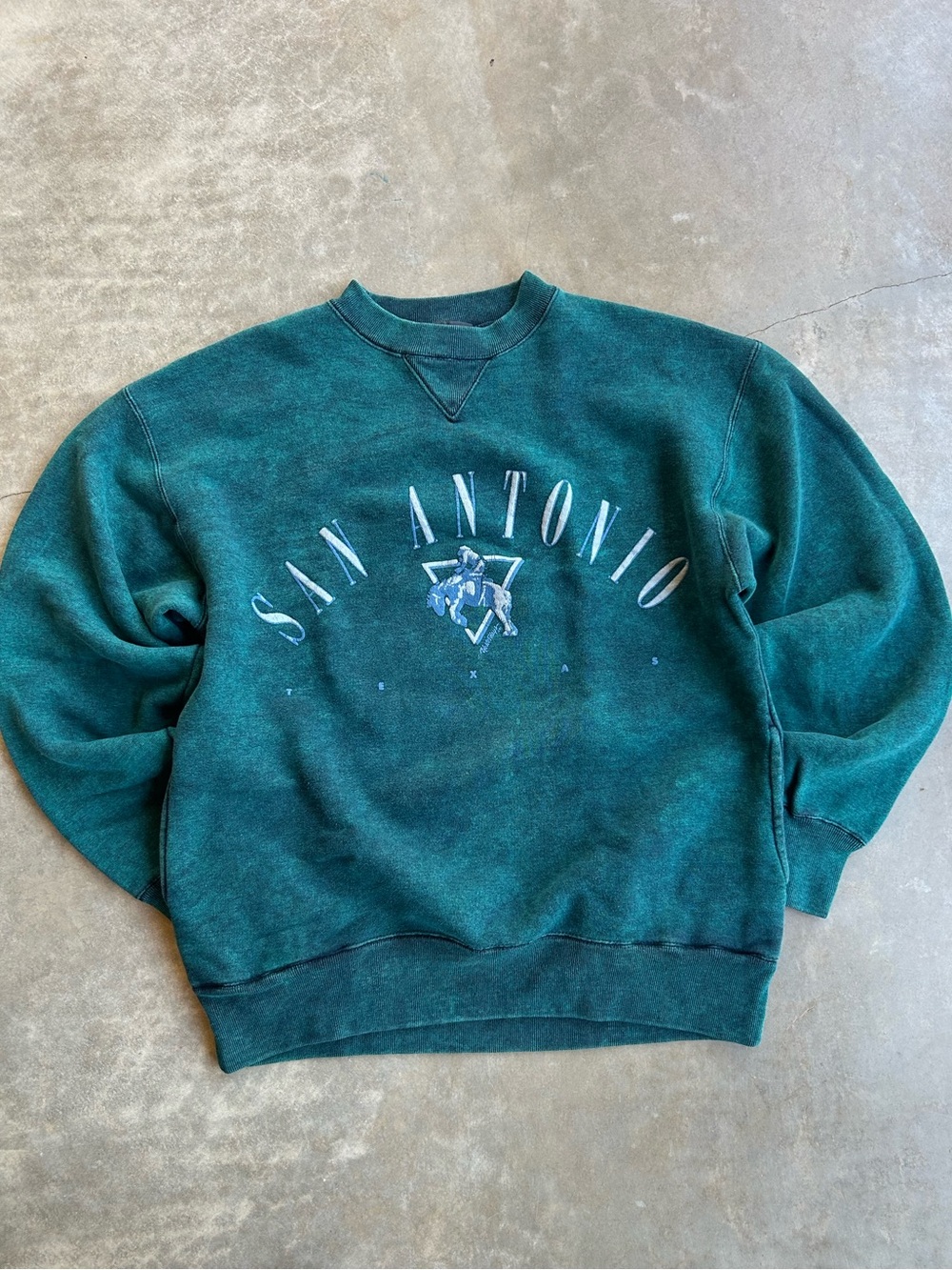Yesterdays San Antonio Texas Vintage Green Crewneck Sweatshirt